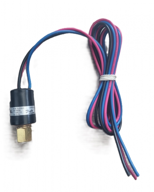 Air conditioner low pressure sensor 1.8 bar (3 wires)